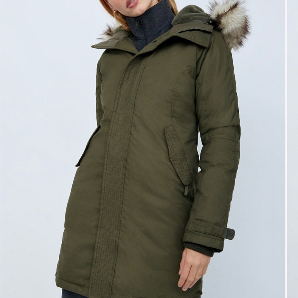 Aritzia Olive Green Puffer Jacket with Fur Trim